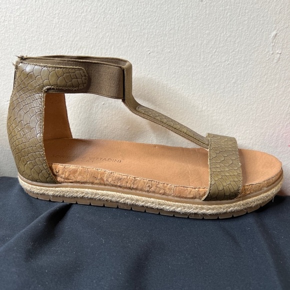 🌹 Adrienne Vittadini Green Brown Snakeskin Reptile Sandals 7.5 Platform Patrice - Picture 6 of 13